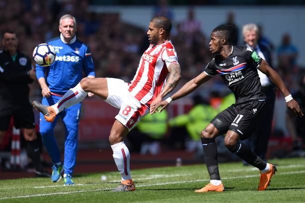 现出的强烈 现出的强烈