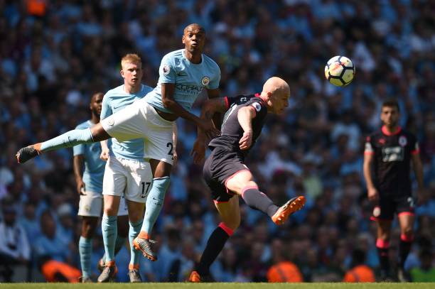 亚历山大 亚历山大